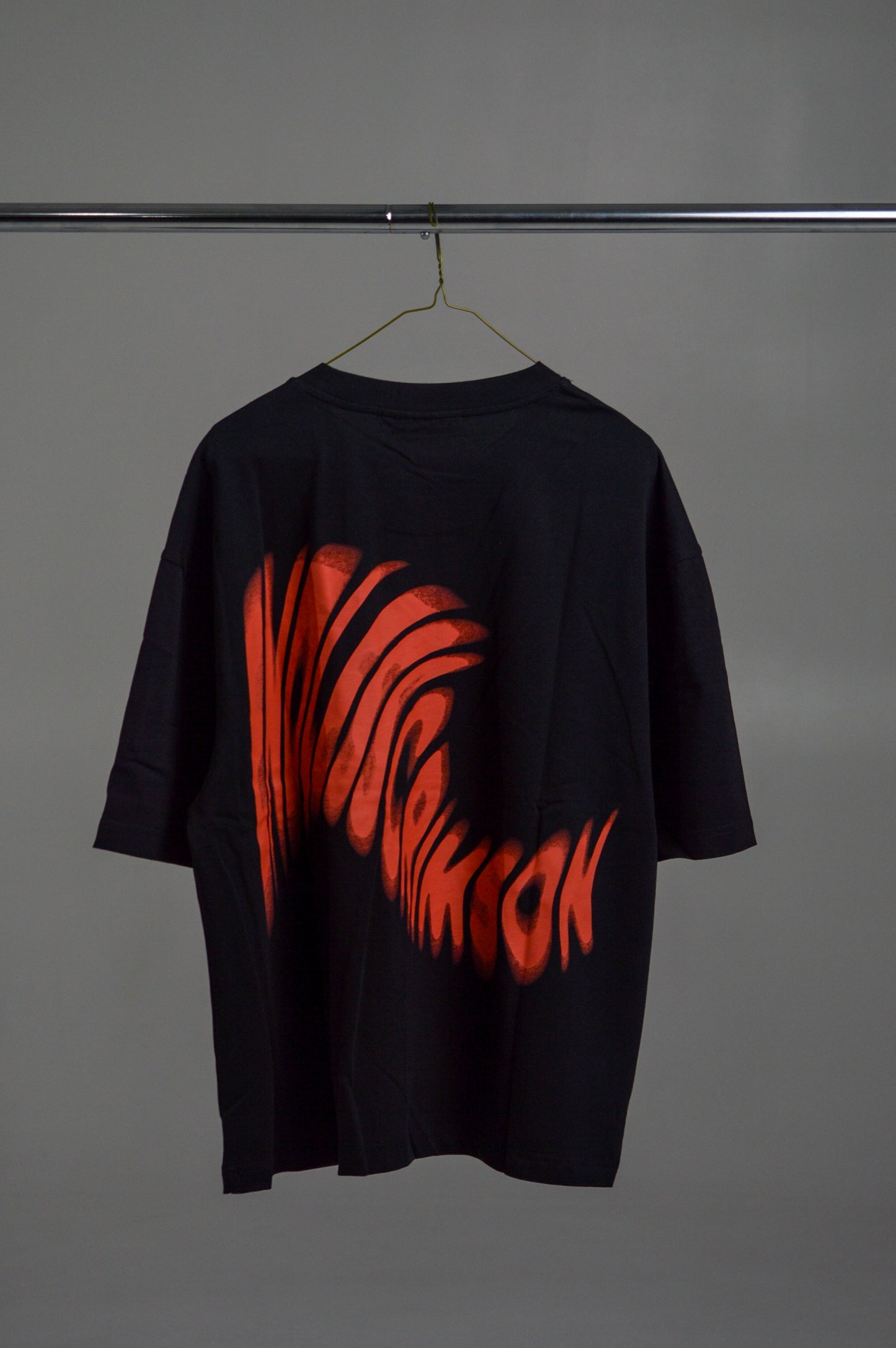 BLACK SWIRL T